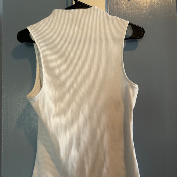 Ribbed Mockneck Tank - Picture 3 of 5